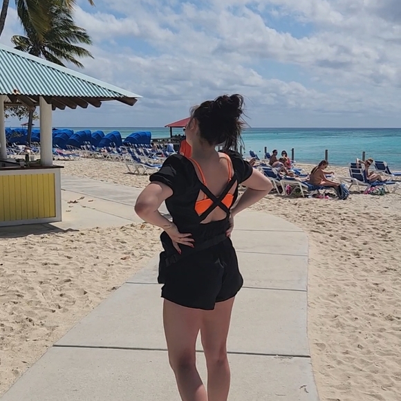 Black romper - Picture 5 of 6